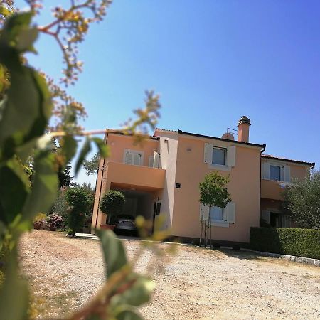 Kvasina Apartments Zadvarje Eksteriør billede